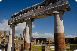 Pompeii arch